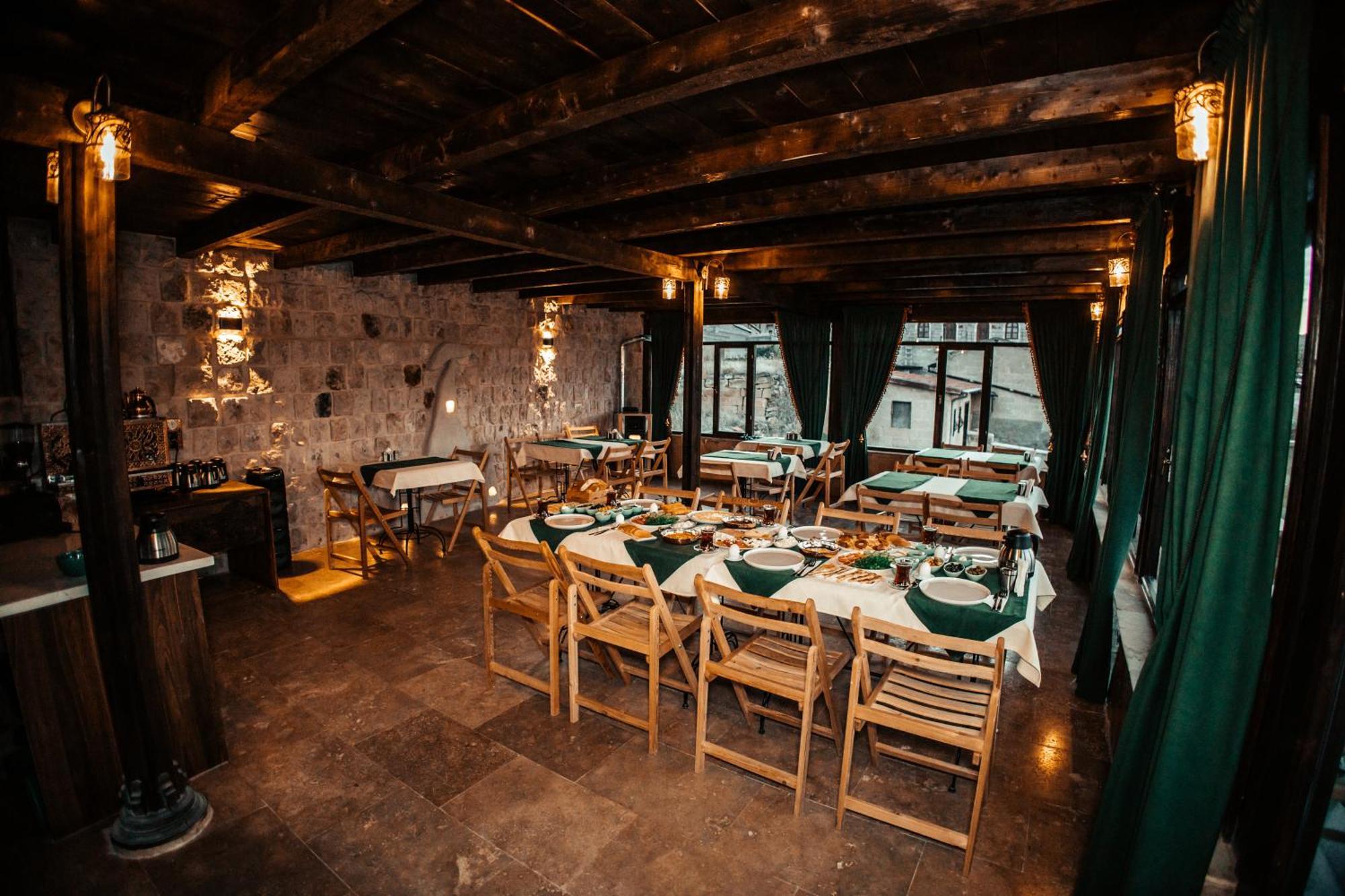Vanessa Cave House Bed and Breakfast Ουργκούπ Εξωτερικό φωτογραφία