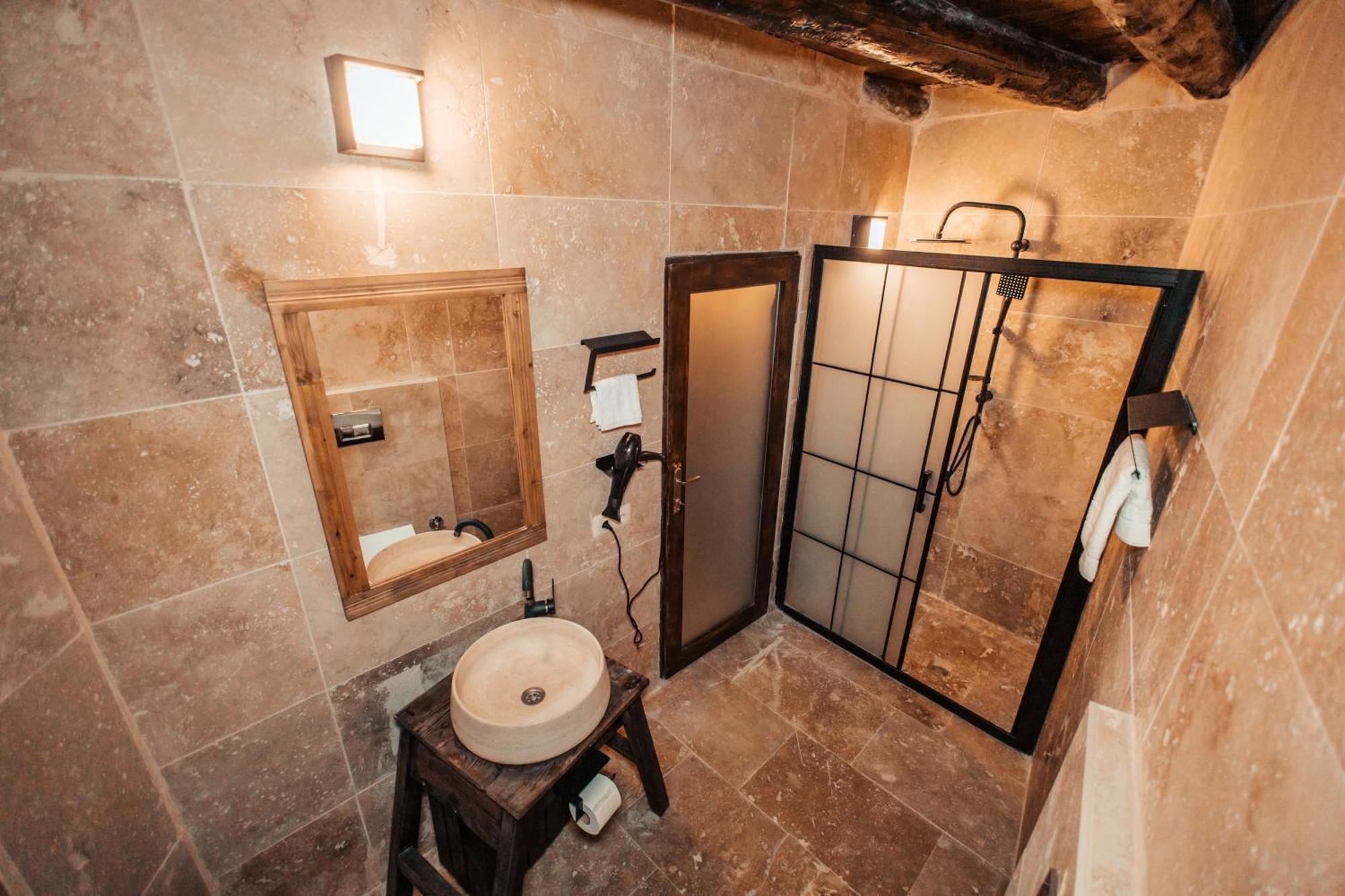 Vanessa Cave House Bed and Breakfast Ουργκούπ Εξωτερικό φωτογραφία